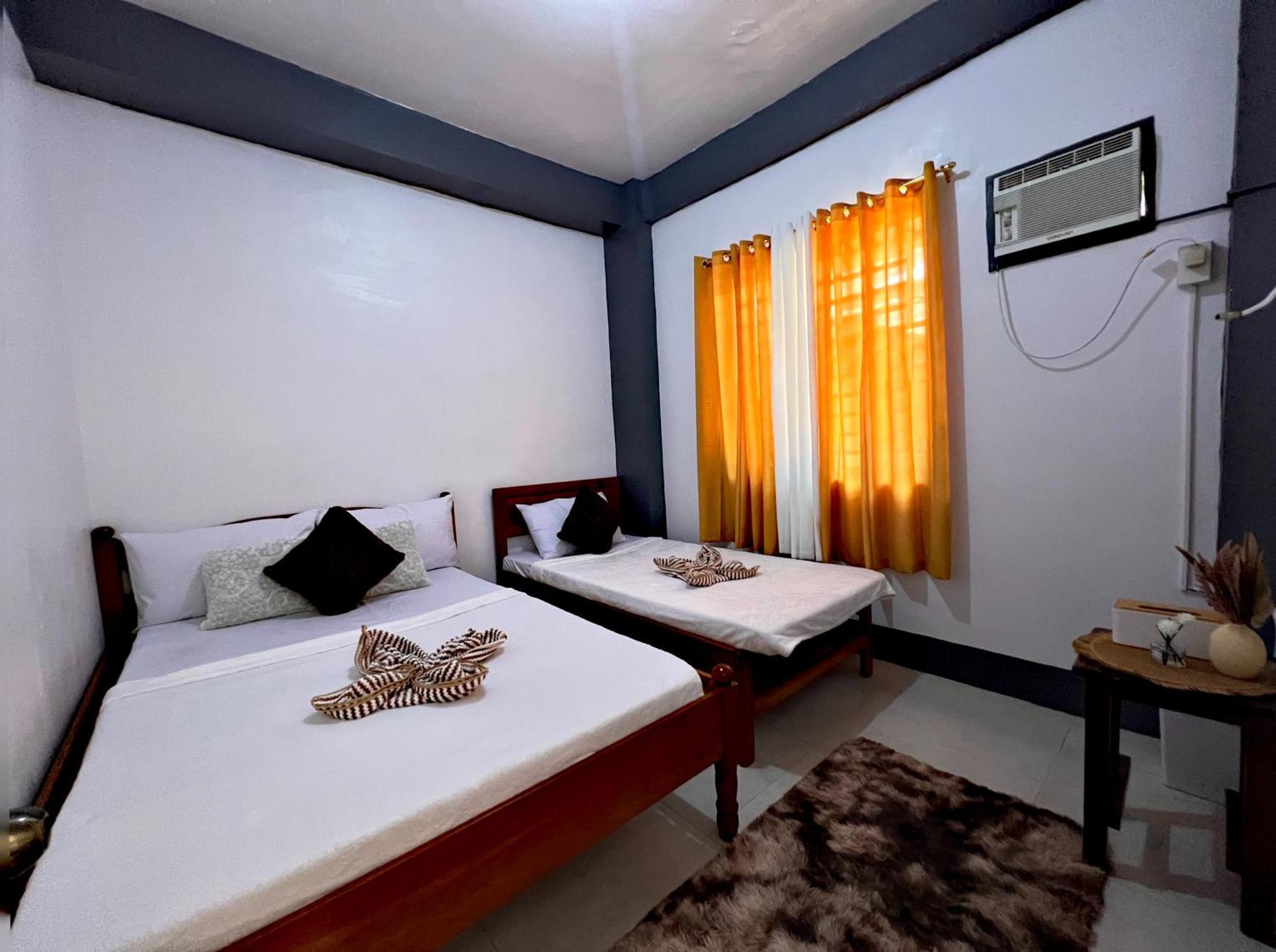 Eighty8 Tourist Inn Корон Екстер'єр фото